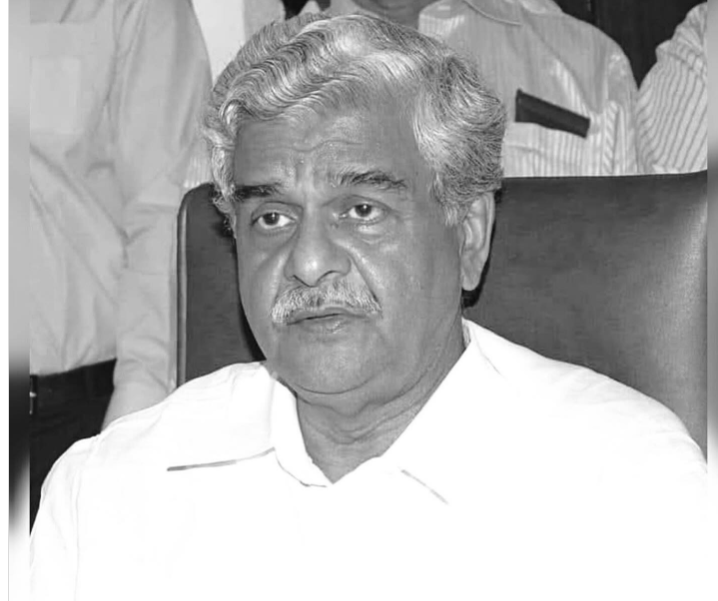 श्रीप्रकाश पहली बार 1989 में कानपुर के मेयर बने थे।