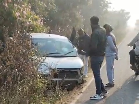 Horrific road accident in Etawah, 12-year-old girl dies