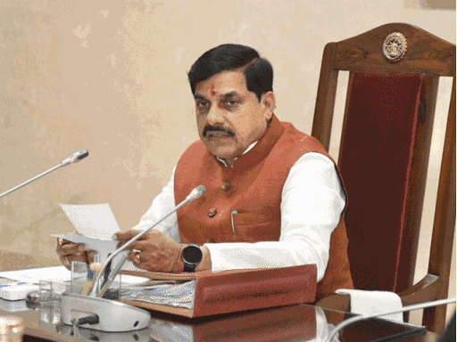 पिछले हफ्ते कैबिनेट की बैठक में दुकान एवं स्थापना (द्वितीय संशोधन) विधेयक 2025 को मंजूरी दी गई थी।