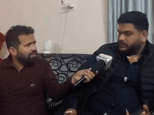 वासु के साला पारुल पूरी घटना की दैनिक भास्कर को जानकारी देते हुए।