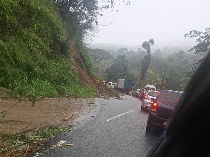 ये दूसरा फोटो भी ग्रीस प्रेमानी ने हमें उपलब्ध कराया है।