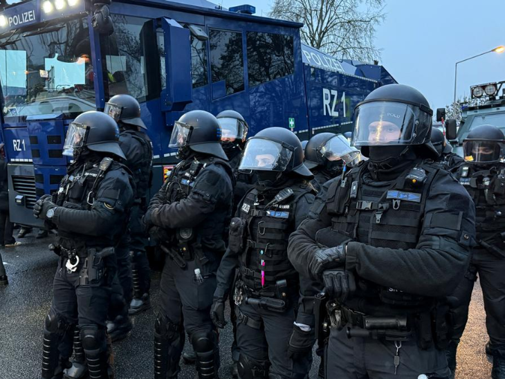 Police from other states were also called to stop the demonstration.