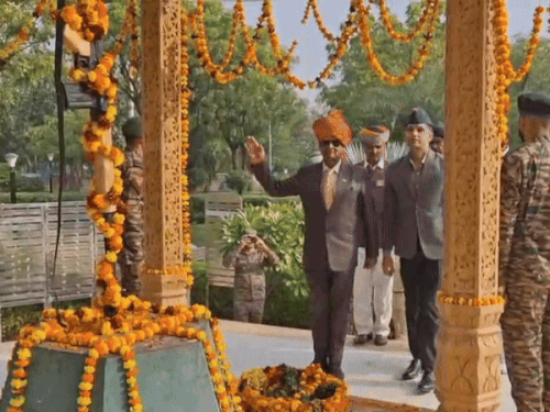 शहीद सम्मान समारोह में वीरांगनाओं को किया सम्मानित, पूर्व सैनिकों ने रखी समस्याएं और समाधान की मांग