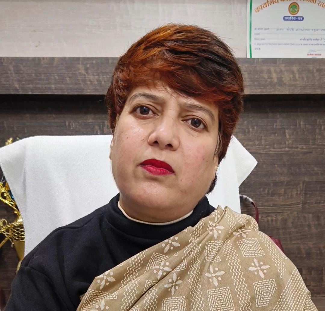 स्कूल प्रिंसिपल डॉली चौहान।