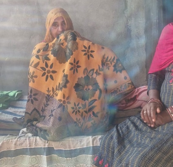 Sitting at Dheeraj's house in village Khariya, his mother was giving information.
