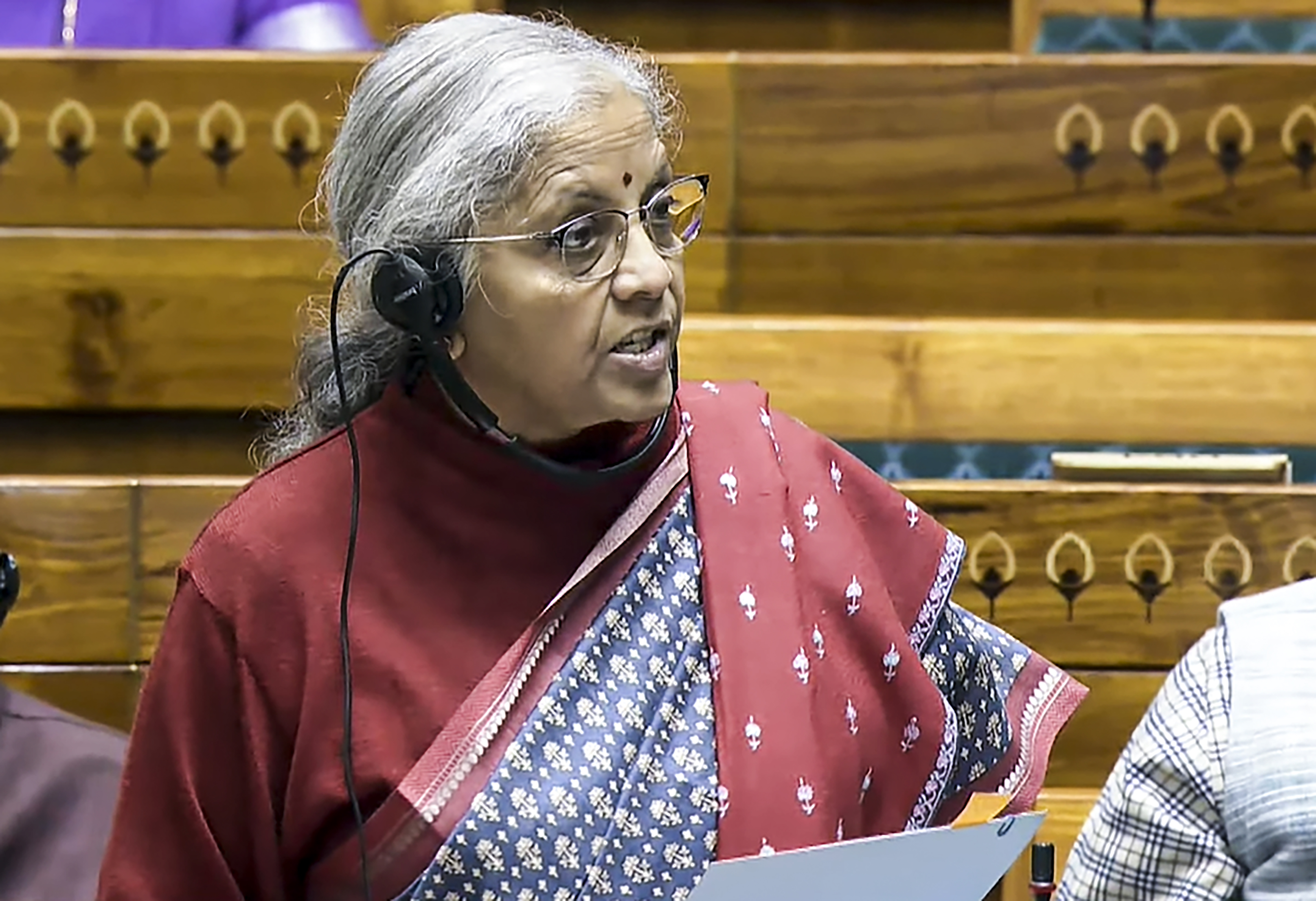 Parliament LIVE Update; PM Modi Rahul Gandhi - SIR BLO | Winter Session BJP Congress SP | लोकसभा में वंदे मातरम् पर 10 घंटे चर्चा संभव: पीएम भी हिस्सा ले सकते हैं;