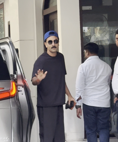 एक्टर रणबीर कपूर संजय लीला भंसाली के ऑफिस के बाहर स्पॉट हुए।