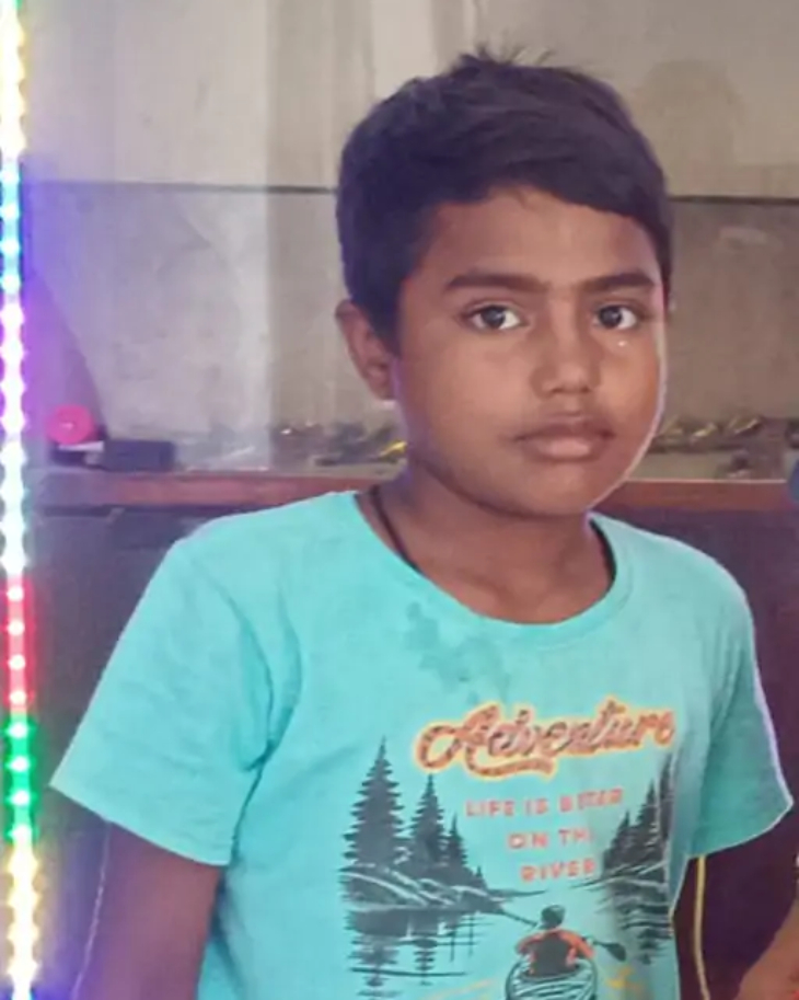 ये तस्वीर मृत बच्चे ताकेश्वर साहू की है, जो अमलेश्वर का रहने वाला था।