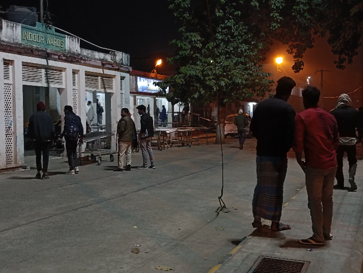 तेज रफ्तार वाहन ने तीन दोस्तों को मारी टक्कर:  शादी समारोह में शामिल होने जा रहे थे तीनों, हादसे के बाद आरोपी चालक फरार – Purnia News