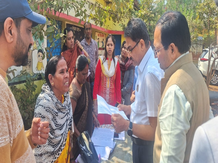 राजनीतिक दल के BLA मतदाता पुनरीक्षण में नहीं ले रहे रुचि।