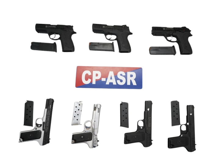 सात आधुनिक पिस्तौल बरामद - Dainik Bhaskar