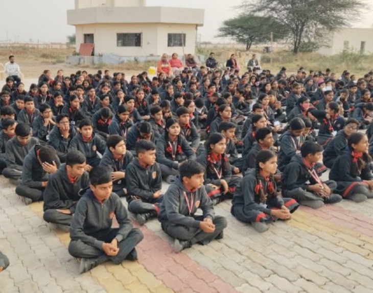 पाली के केंद्रीय विद्यालय में आयोजित वर्कशॉप में मौजूद स्टूडेंट।