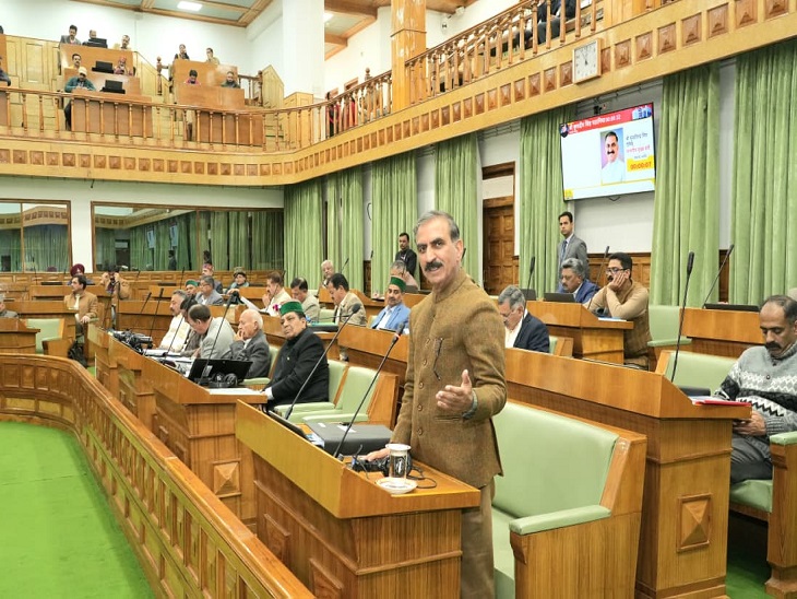 सदन में वक्तव्य देते हुए सीएम सुक्खू। (फाइल फोटो)