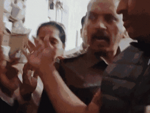 बयान लेने के दौरान पुलिसकर्मी वर्दी में नहीं था। वकील ने सवाल उठाया तो जोधपुर के कुड़ी भगतासनी हाउसिंग बोर्ड थाने के SHO हमीरसिंह भड़क गए थे। - Dainik Bhaskar