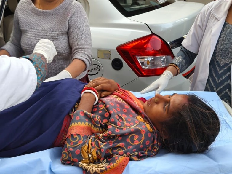चलती टैक्सी में महिला ने बच्ची को दिया जन्म:  अंबाला-चंडीगढ़ हाईवे पर था जाम, अस्पताल ले जा रहे थे परिजन – Mohali News
