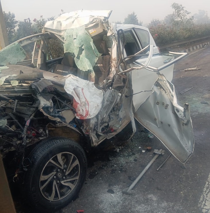 Ludhiana Innova truck crash road accident family three dead latest update