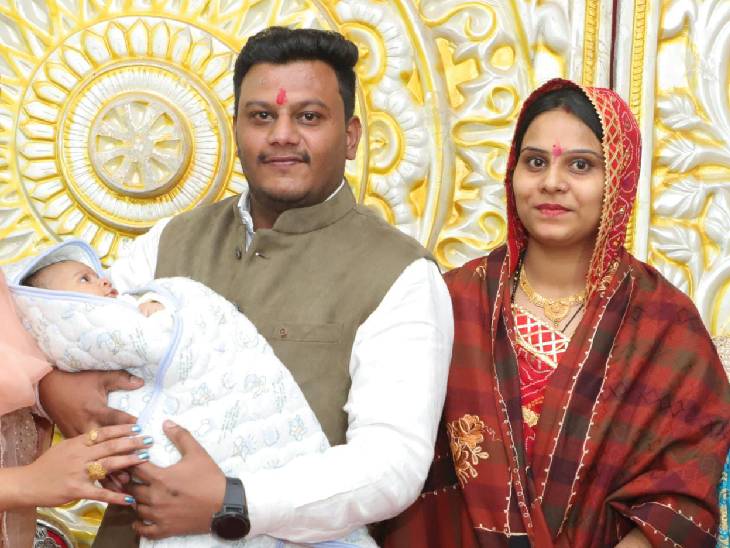 महिला ने आरोप लगाया कि 4 साल की बेटी को ससुराल में ही रखा है। मिलने नहीं देते।