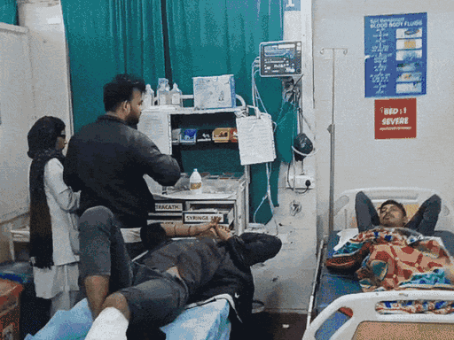 शॉर्ट एनकाउंटर के बाद अस्पताल में भर्ती सलमान।