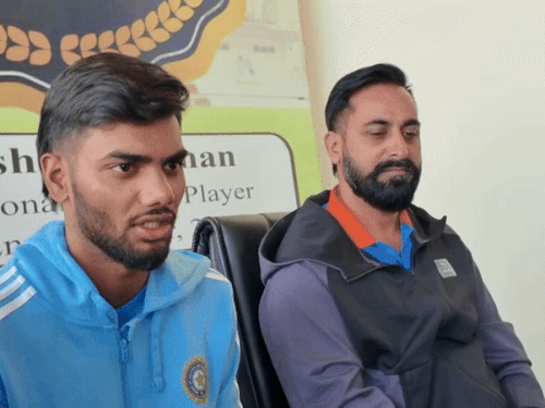 দুবাইয়ে এশিয়া কাপ খেলবেন সিরসার কনিষ্ক চৌহান: ইংল্যান্ড-অস্ট্রেলিয়ায় খেলেছেন অলরাউন্ডার প্লেয়ার, ম্যাচ হবে পাকিস্তান দলের সঙ্গে – সিরসা নিউজ দুবাইয়ে এশিয়া কাপ খেলবেন সিরসার কনিষ্ক চৌহান: ইংল্যান্ড-অস্ট্রেলিয়ায় খেলেছেন অলরাউন্ডার প্লেয়ার, ম্যাচ হবে পাকিস্তান দলের সঙ্গে – সিরসা নিউজ