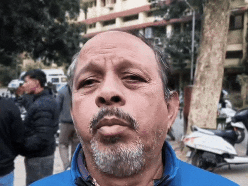 पिता रामकुमार ने कहा कि मेरी जवान बेटी को युवक की ब्लैकमेलिंग की वजह से जान देनी पड़ी।