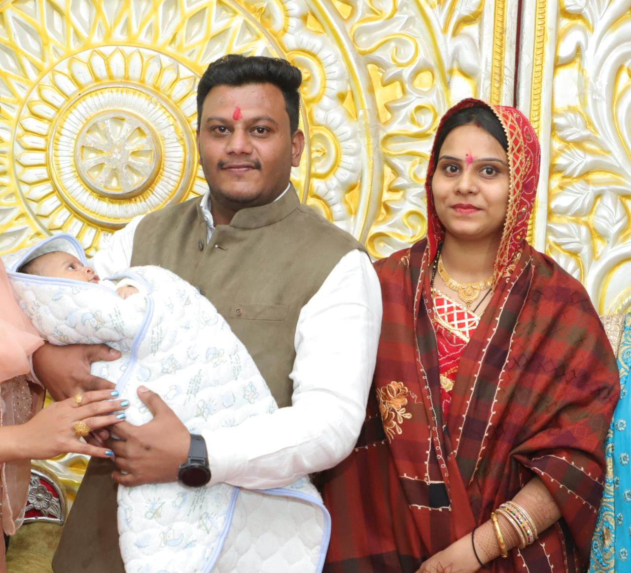 देवेंद्र-दिव्या की 4 साल की बेटी है। दिव्या का आरोप है कि ससुरालवाले उससे मिलने नहीं देते।