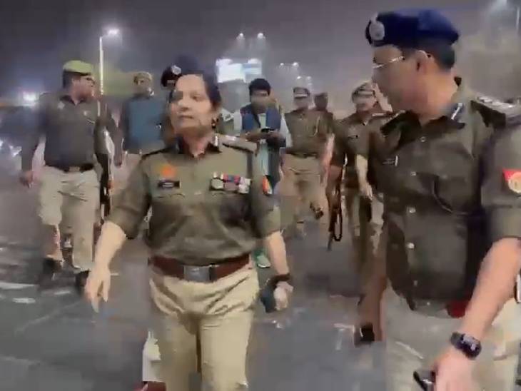 नोएडा ग्रेटरनोएडा एक्सप्रेस का निरीक्षण करती सीपी। - Dainik Bhaskar