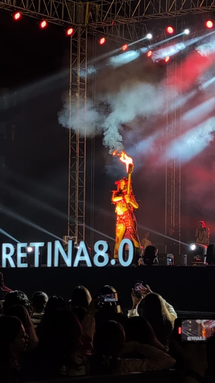 RETINA फेस्ट के दौरान प्रतिभागी।