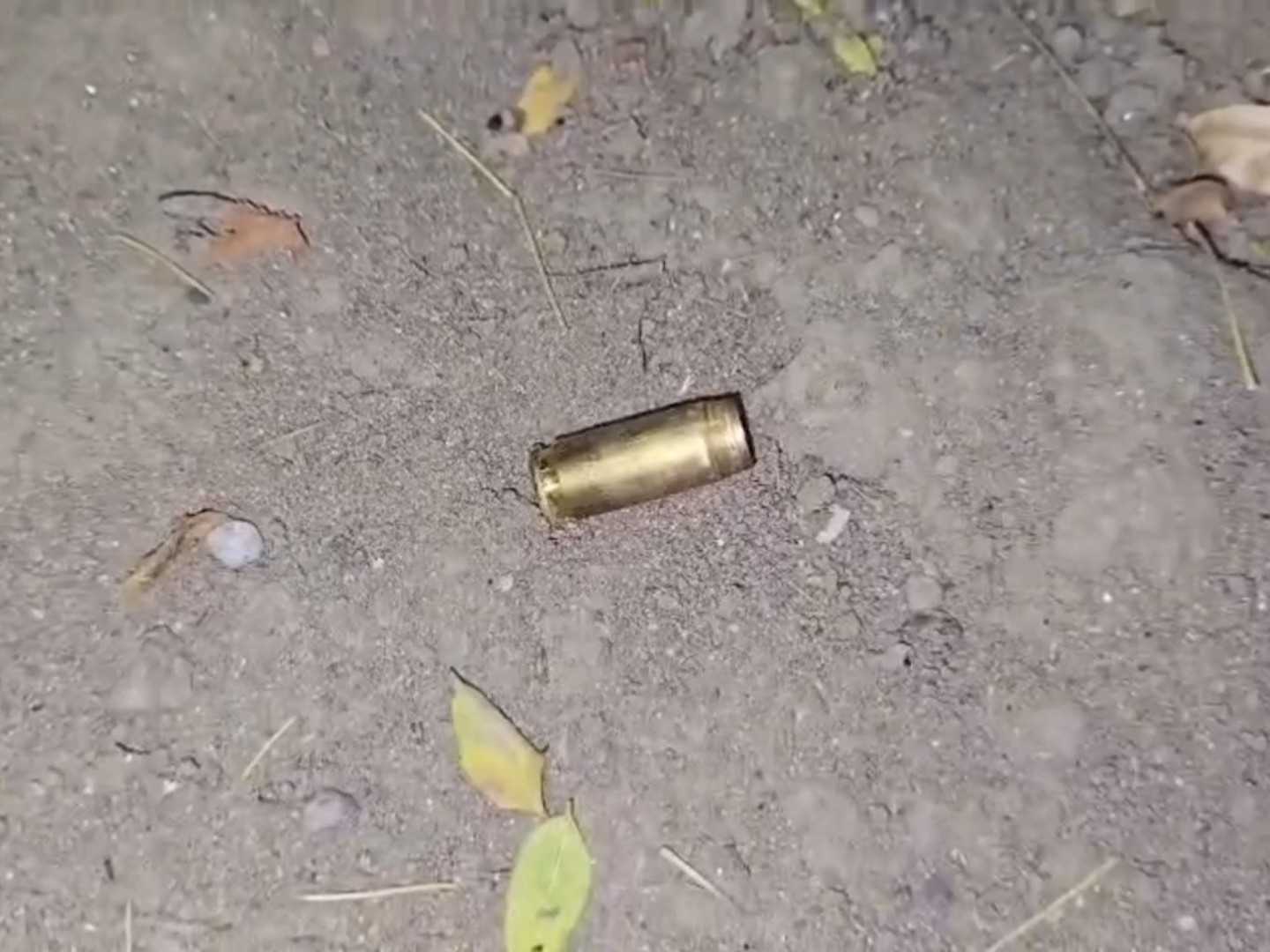 मौके में मिला खाली कारतूस