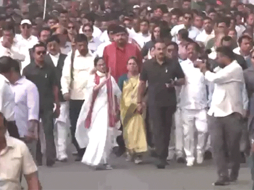 West Bengal CM Mamata Banerjee had taken out an anti-SIR march from Chandpada in Bongaon to Thakurnagar (24 Parganas district).