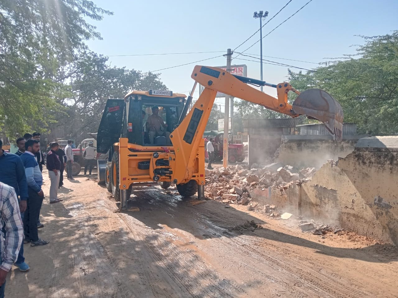 जीण माता-दांतारामगढ़ एमडीआर स्टेट हाईवे 139 के निर्माण को हटाया गया।