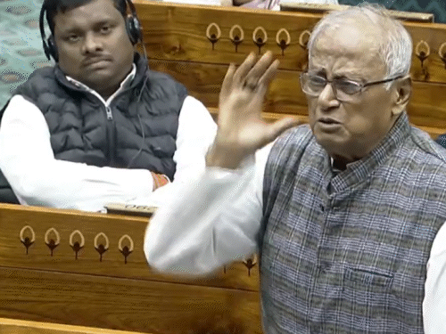 टीएमसी सांसद सौगत रॉय ने सबसे पहले आपत्ति जताई।