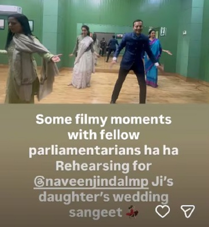 खासदार कंगना रणौत यांनी बुधवारी (३ डिसेंबर) प्री-वेडिंग सेलिब्रेशनसाठी डान्स रिहर्सलची झलक शेअर केली आहे.