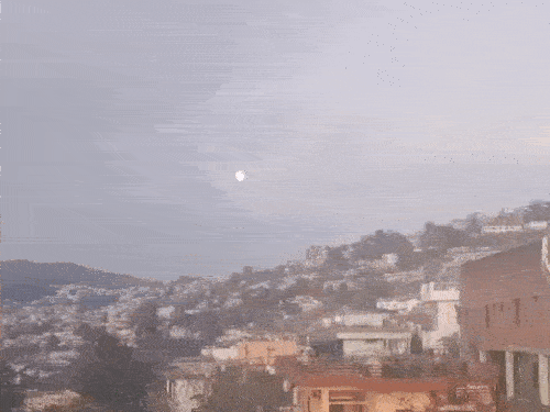 अल्मोड़ा में गुरुवार को ऊंचाई वाले इलाकों में बादल छाए रहे।