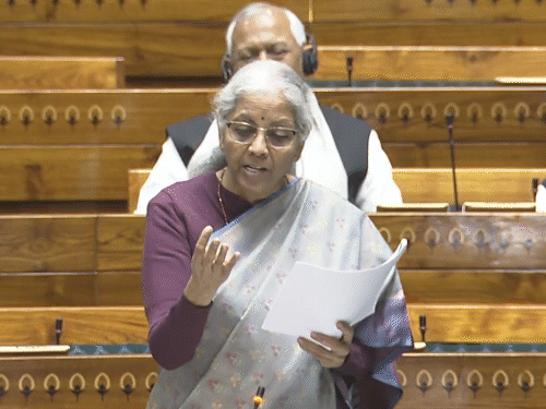 पान मसाला-सिगारेटवर नवीन कर लागेल: अर्थमंत्री म्हणाल्या- याचा वापर राष्ट्रीय सुरक्षेसाठी होईल, जेणेकरून कारगिलसारख्या परिस्थितीत बजेट कमी पडणार नाही पान मसाला-सिगारेटवर नवीन कर लागेल: अर्थमंत्री म्हणाल्या- याचा वापर राष्ट्रीय सुरक्षेसाठी होईल, जेणेकरून कारगिलसारख्या परिस्थितीत बजेट कमी पडणार नाही