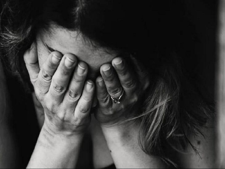 आरोपी ने पीड़ित महिला को अपहरण की धमकी दी। (प्रतीकात्मक इमेज)