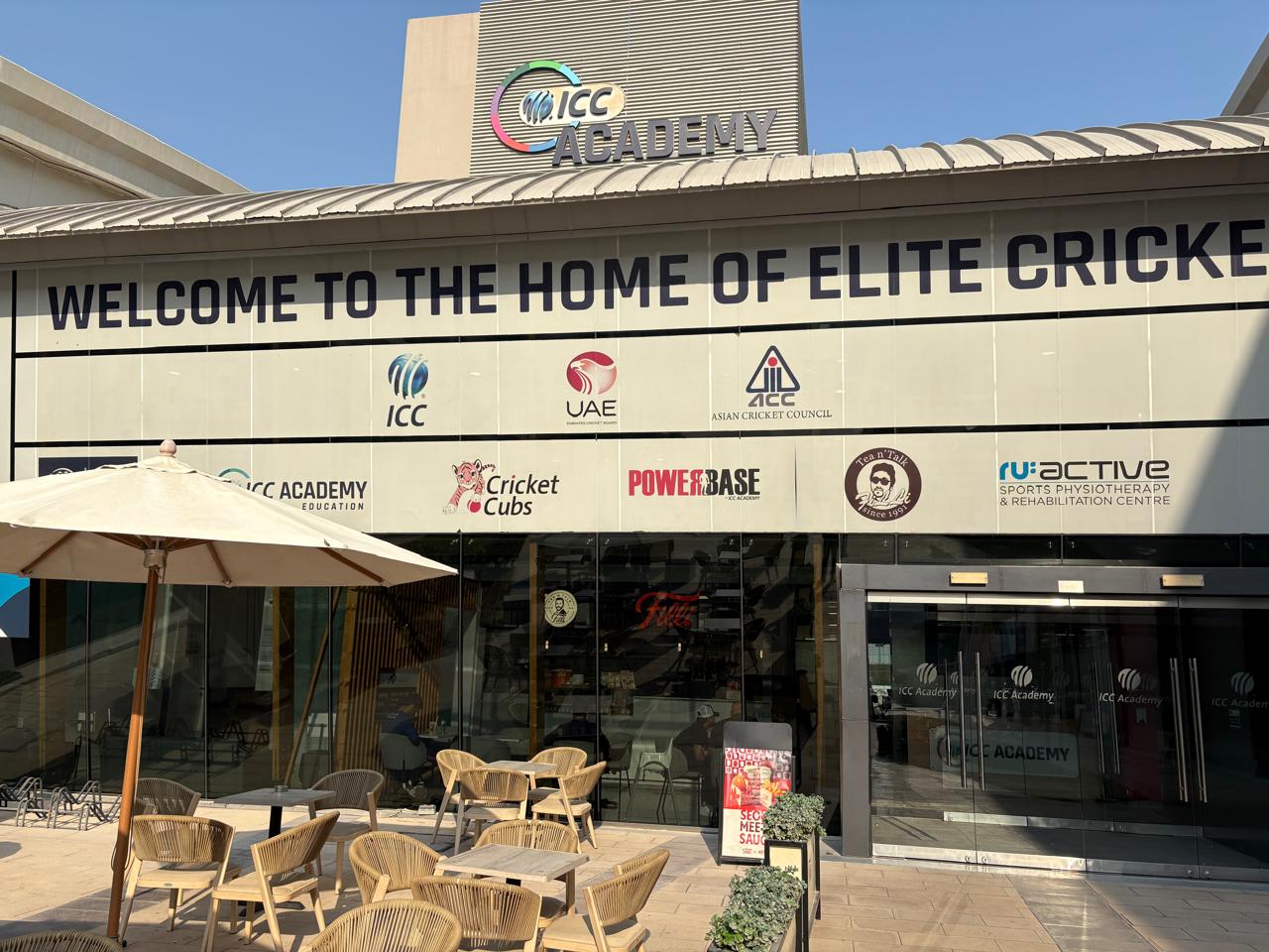एशियन क्रिकेट काउंसिल का दफ्तर दुबई में इंटरनेशनल क्रिकेट काउंसिल की अकादमी के दूसरे फ्लोर में स्थित है।