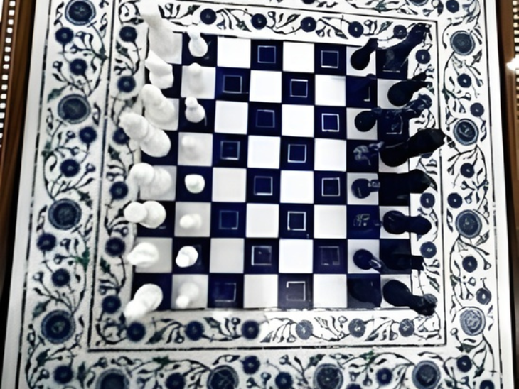 मोदी ने पत्थर नक्काशी कला वाली मार्बल चेस सेट पुतिन के दिया।