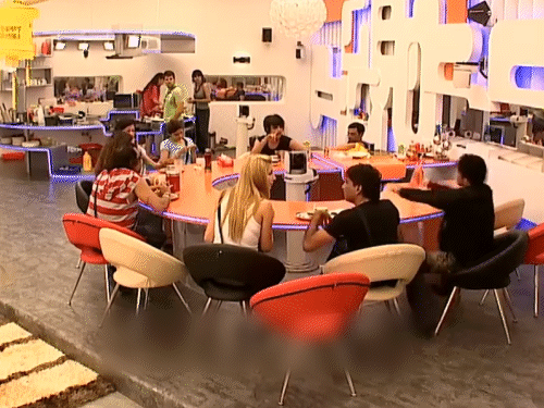 तीसरे सीजन में KRK का न केवल रोहित वर्मा, बल्कि राजू श्रीवास्तव और बख्तियार ईरानी के साथ भी झगड़ा और बहस हुई थी।