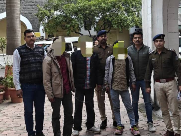 पुलिस गिरफ्त में दिल्ली-हरियाणा के आरोपी।