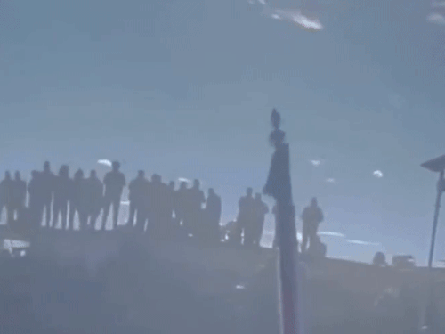 मंदिर में भक्तों को दर्शन देती मां।