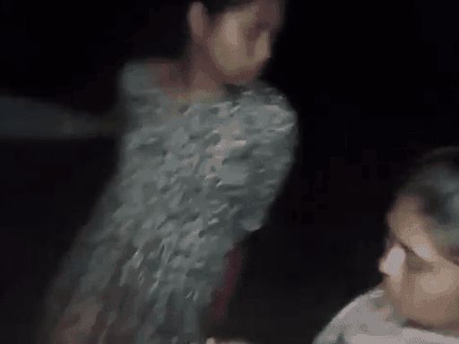 वीडियो में पिता ने दिखाया था कि उसके हाथ चुन्नी से बांधे हुए हैं।