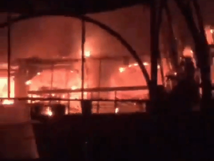 Goa Club Fire Video | Arpora Nightclub Cylinder Blast Photos Update | गोवा-नाइट क्लब में आग, 25 मौतें, इनमें 20 कर्मचारी: CM बोले- पटाखे फोड़ने से आग लगी; क्लब मैनेजर सहित 4