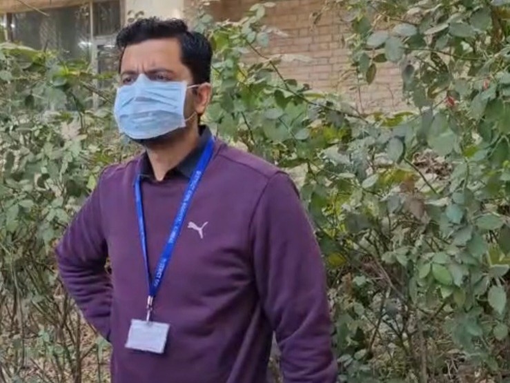 करनाल में कार-बाइक और ई-रिक्शा में टक्कर:  महिला समेत 3 घायल, ई-रिक्शा ड्राइवर और डॉक्टर में हुई बहस, बोले-बाइक सवार की गलती – Gharaunda News