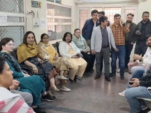 बहादुरगढ़ के सिविल अस्पताल में डाक्टरों की हड़ताल का फाइल फोटो। - Dainik Bhaskar