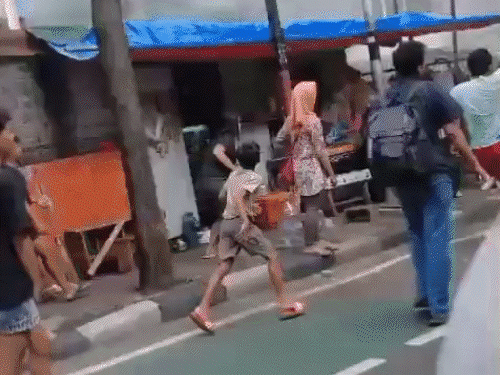 इंडोनेशिया में 7 मंजिला इमारत में आग, 20 की मौत:  कई लोग अब भी अंदर फंसे; बैटरियों में धमाके से हादसा