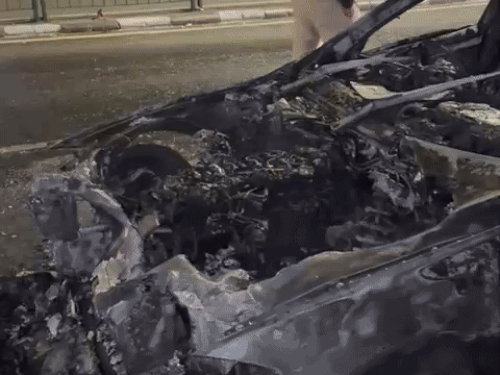 चंडीगढ़ में बीएमडब्ल्यू में लगी आग:  युवक ने चलती गाड़ी से कूदकर बचाई जान, मिनटों में जलकर राख हो गई – Chandigarh News