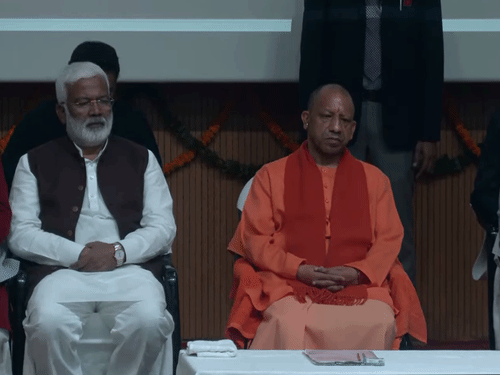 योगी के साथ मंच पर जलशक्ति मंत्री स्वतंत्रदेव सिंह भी मौजूद रहे।