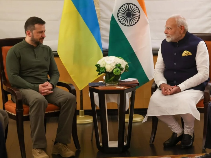 यह तस्वीर सितंबर 2024 की है, जब PM मोदी ने न्यूयॉर्क में UNGA के दौरान यूक्रेन के प्रेसिडेंट जेलेंस्की से मुलाकात की थी।