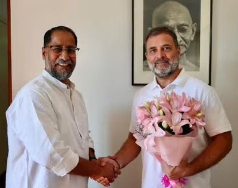 कांग्रेस जॉइन करने के बाद राहुल गांधी से मुलाकात करते अनिल जोशी।