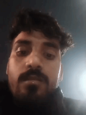 राहुल मिश्र ने पत्नी के दूसरे युवक से रिश्ते की बात कही है। बाइक चलाते हुए अपनी बात कहता दिख रहा है।